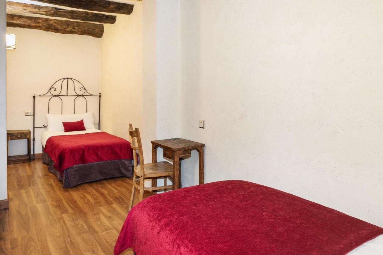 פורט ד'אנבלירה Apartaments Els Llacs מראה חיצוני תמונה