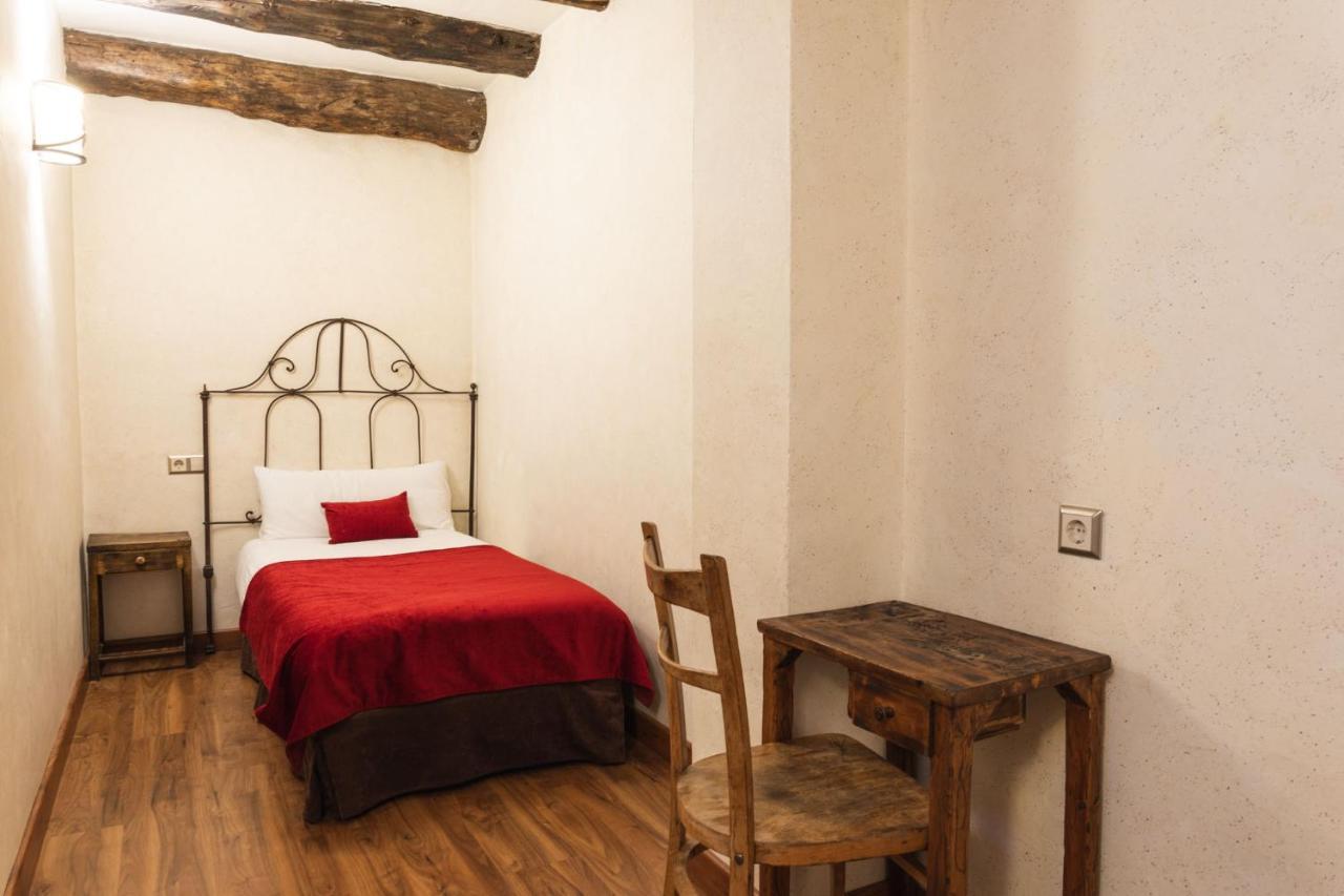 פורט ד'אנבלירה Apartaments Els Llacs מראה חיצוני תמונה